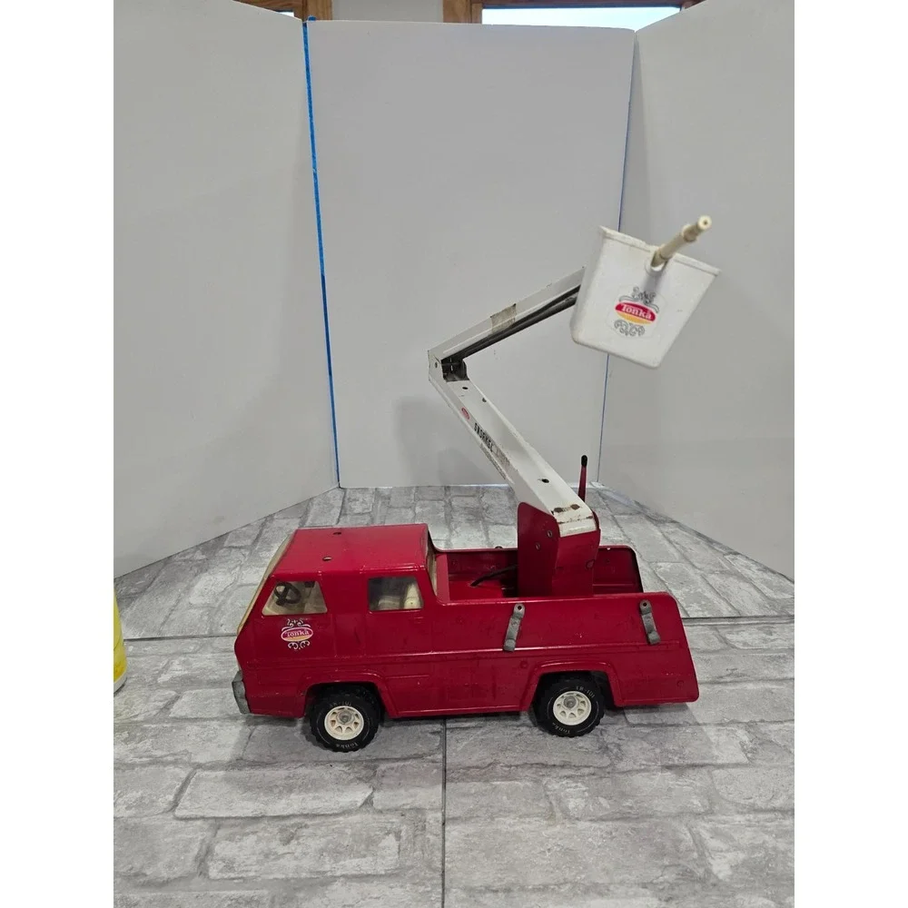 1970's Vintage Tonka Snorkel Fire Truck Pressed Steel Sturdy Red White VIDEO